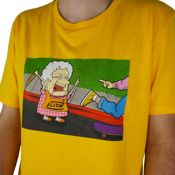 T-shirt Allow "Granny vs Skater" Amarela - Image 2